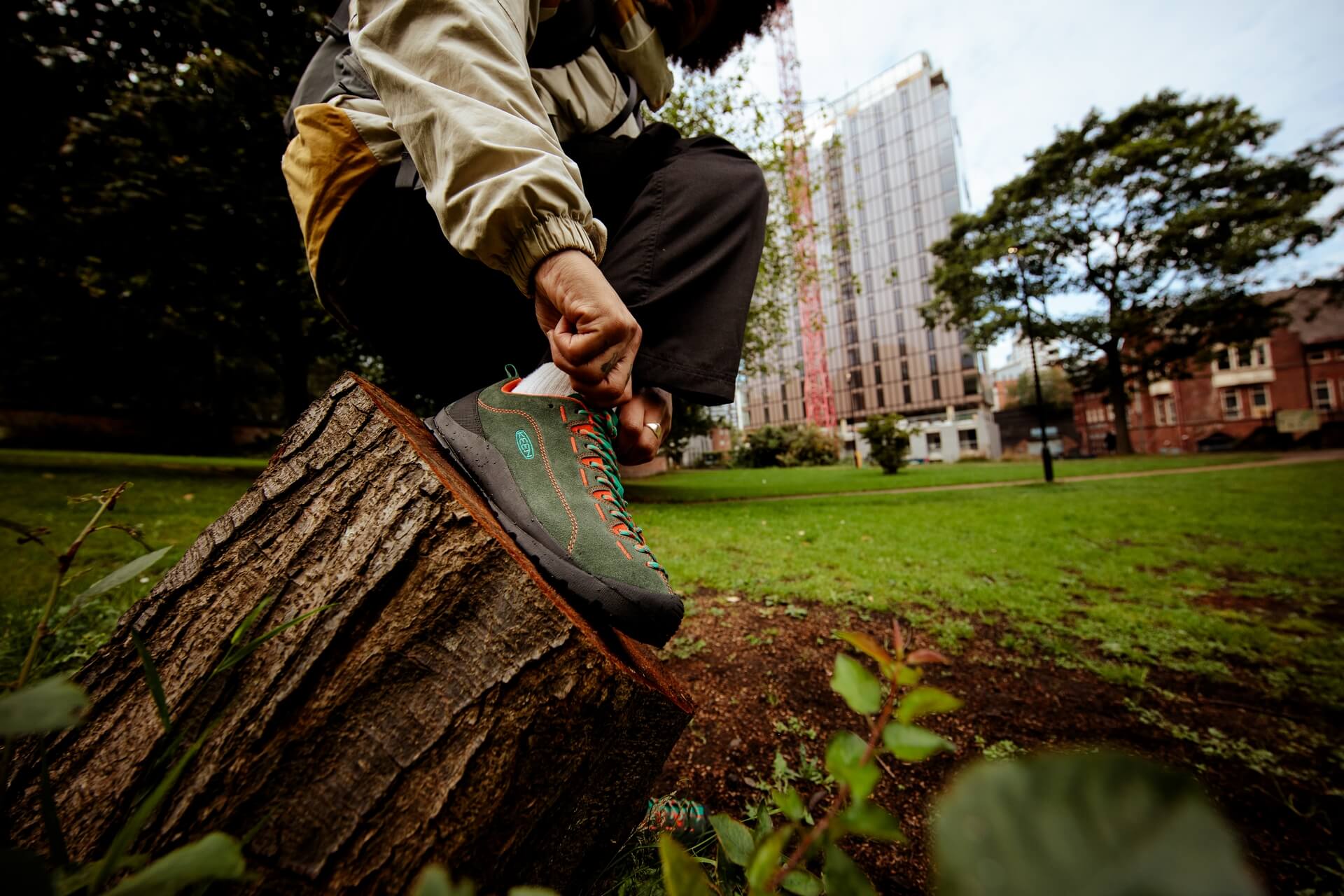 Inspirowany butami wspinaczkowymi wygodny Keen Jasper to ikona outdooru