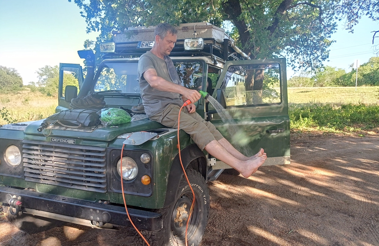 Andy w sandałach Keen