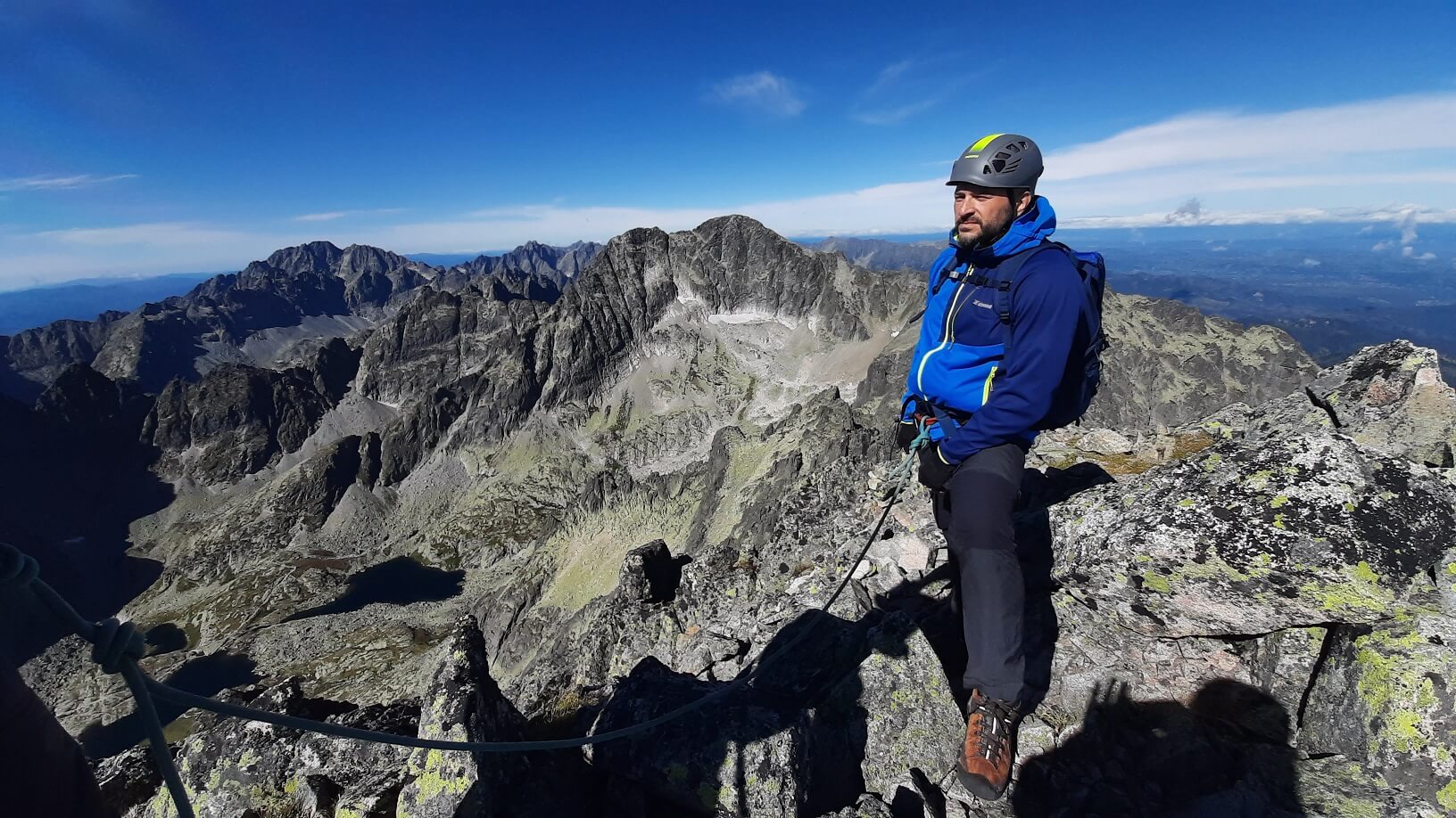 Pyszny szczyt w tatrach - buty trekkingowe keen targhee III mid wp