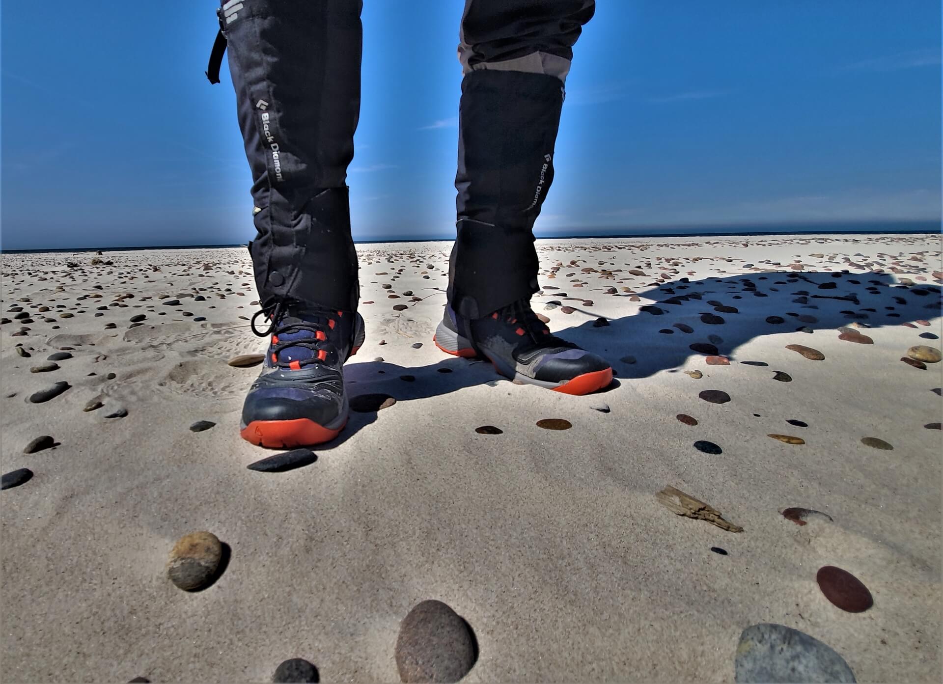 Buty Keen Tempo Flex z uwagi na lekosc swietnie sprawdza sie rowniez w trakcie trekkingu wzdluz plazy