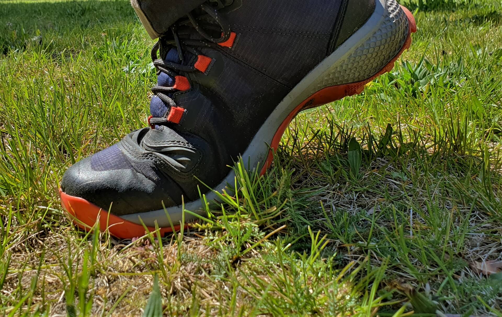 Technologia Keen Bellows Flex zwieksza wytrztmalosc buta